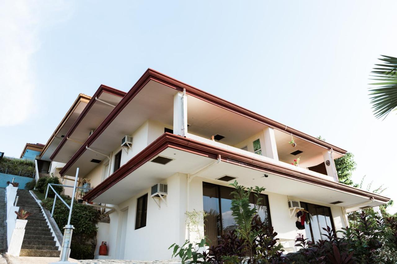 Dauis Seaview Hills Luxury Apartments & Rooms מראה חיצוני תמונה