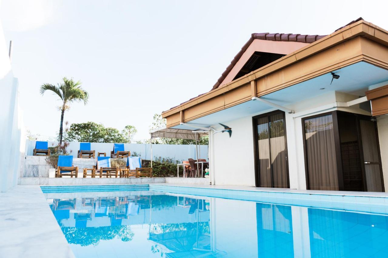 Dauis Seaview Hills Luxury Apartments & Rooms מראה חיצוני תמונה