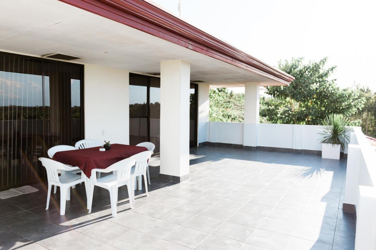 Dauis Seaview Hills Luxury Apartments & Rooms מראה חיצוני תמונה